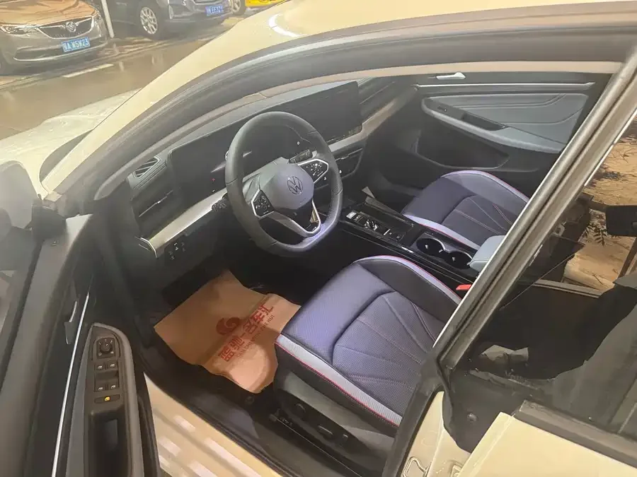 Volkswagen Lamando 2023 Lingdu Lingdu L 280TSI DSG Hot Edition 2023 — миниатюра 4