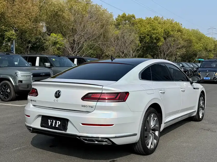 Volkswagen FAW- CC FAW-Volkswagen CC 2023 380TSI Eye-catching Edition 2023 — миниатюра 4