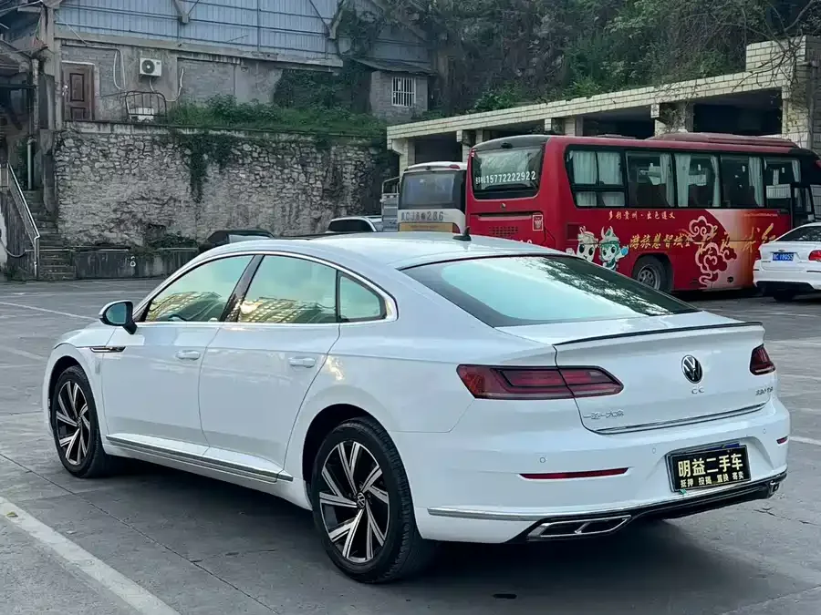 Volkswagen FAW- CC FAW-Volkswagen CC 2021 330TSI Dazzling Edition 2022 — миниатюра 3