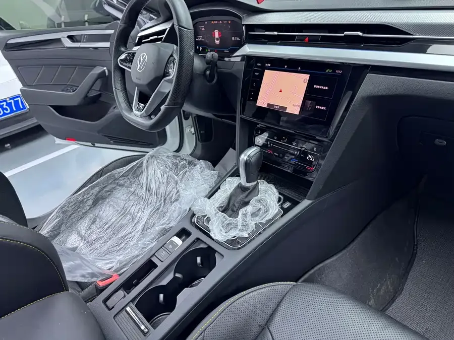 Volkswagen FAW- CC FAW-Volkswagen CC 2023 380TSI Eye-catching Edition 2023 — миниатюра 4