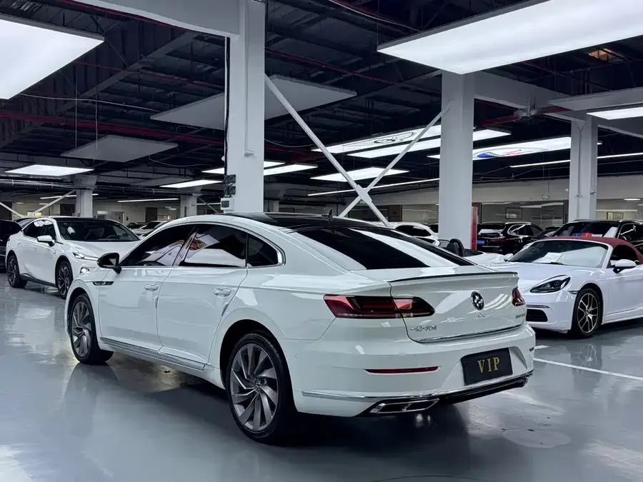 Volkswagen FAW- CC FAW-Volkswagen CC 2023 380TSI Eye-catching Edition 2023 — миниатюра 5