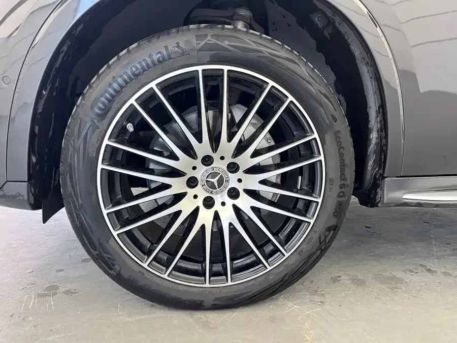 Mercedes-Benz GLC-Class Mercedes-Benz GLC 2023 GLC 300 L 4MATIC luxury 7-seater 2023 — миниатюра 3