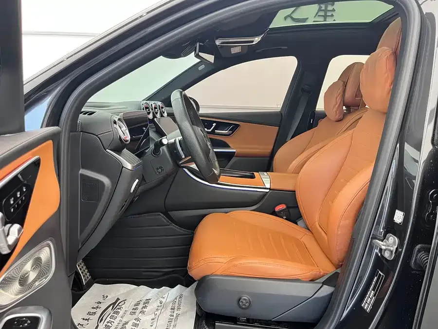 Mercedes-Benz GLC-Class Mercedes-Benz GLC 2023 GLC 300 L 4MATIC luxury 7-seater 2023 — миниатюра 4