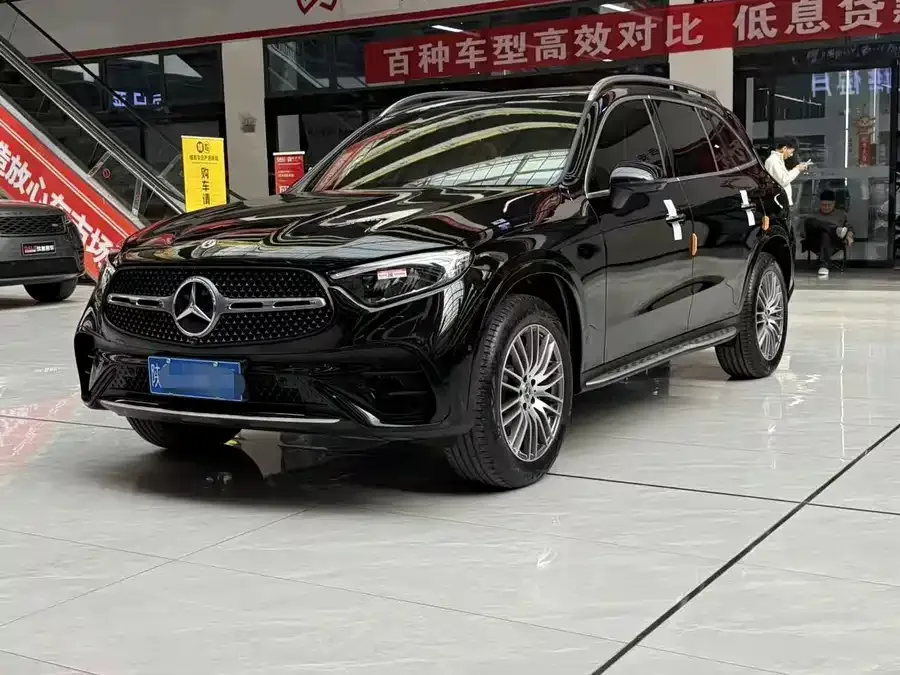 Mercedes-Benz GLC-Class 2025