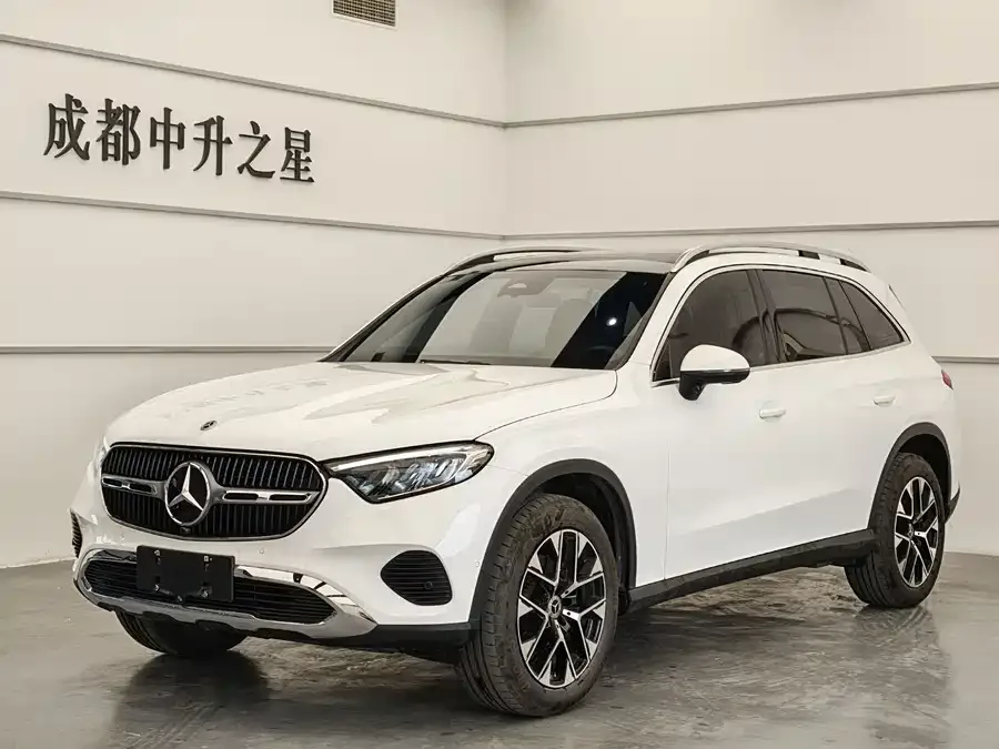 Mercedes-Benz GLC-Class 2023