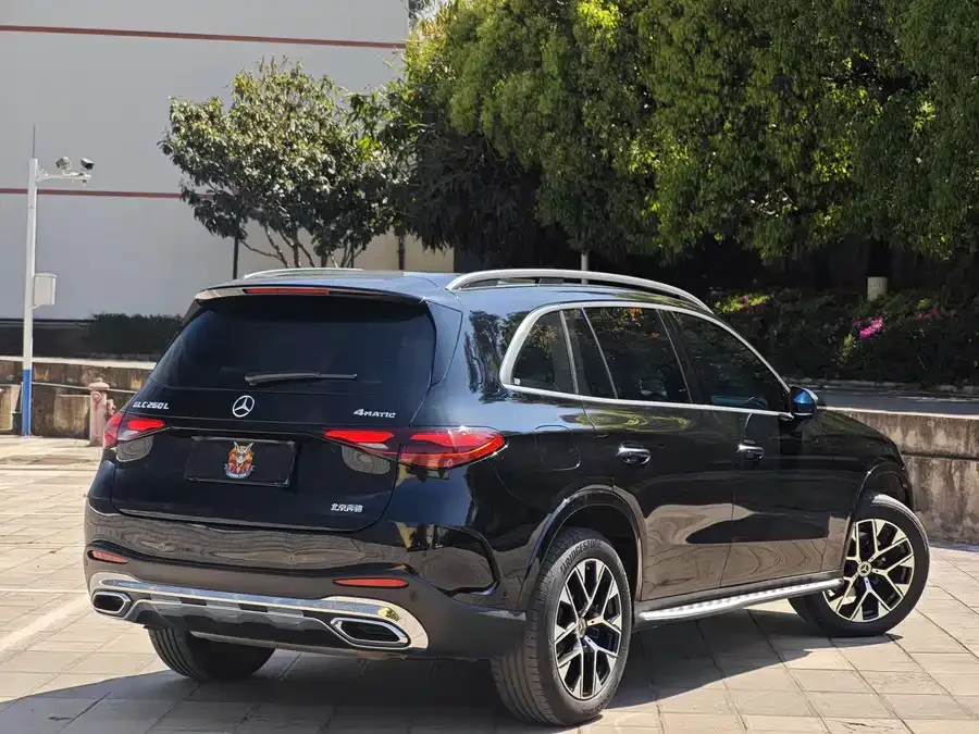 Mercedes-Benz GLC-Class Mercedes-Benz GLC 2024 GLC 260 L 4MATIC luxury 5-seater 2024 — миниатюра 2