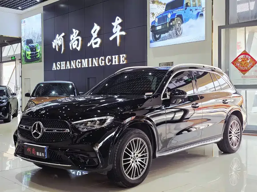 Mercedes-Benz GLC-Class 2023