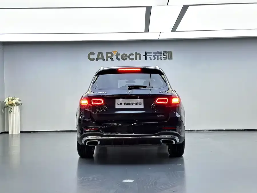 Mercedes-Benz GLC-Class Mercedes-Benz GLC 2022 GLC 300 L 4MATIC Dynamic Collector's Edition 2022 — миниатюра 2