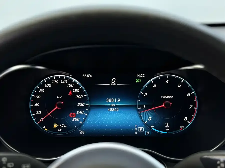Mercedes-Benz GLC-Class Mercedes-Benz GLC 2022 GLC 300 L 4MATIC Dynamic Collector's Edition 2022 — миниатюра 5