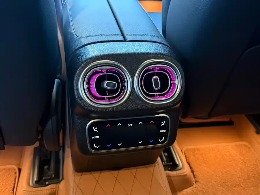Mercedes-Benz GLC-Class Mercedes-Benz GLC 2025 GLC 300 L 4MATIC Dynamic 5-seater 2025 — миниатюра 4