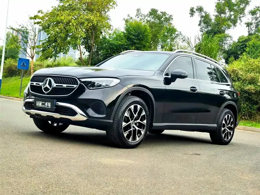 Mercedes-Benz GLC-Class 2025