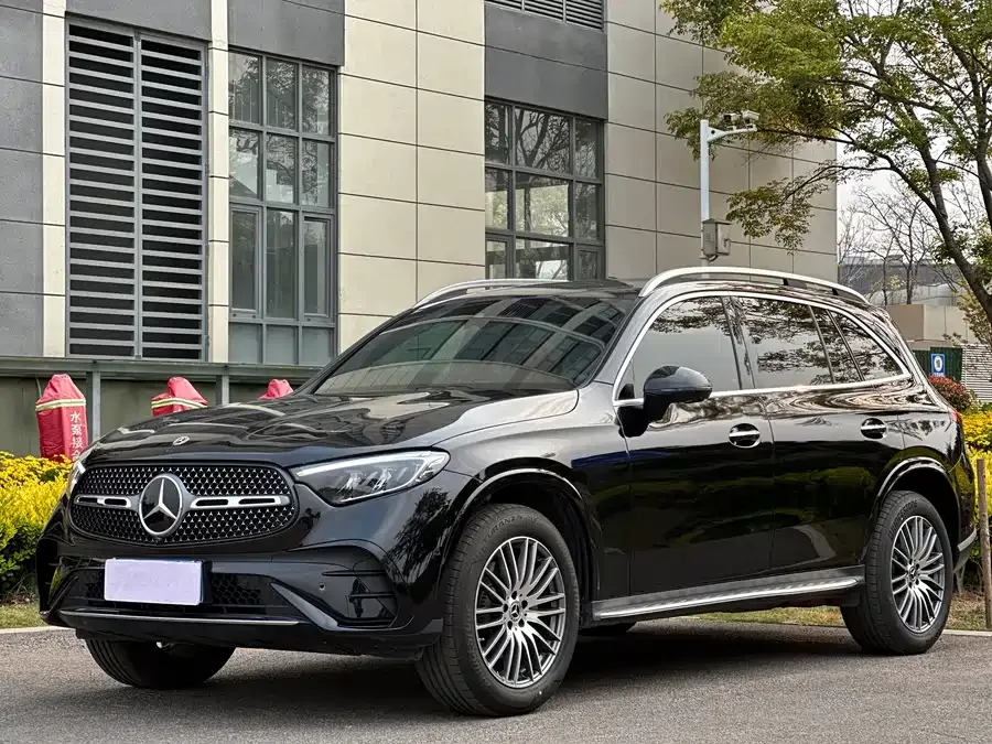 Mercedes-Benz GLC-Class 2025