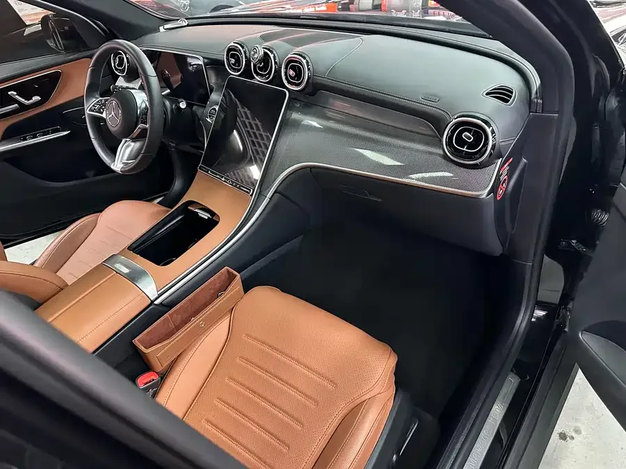 Mercedes-Benz GLC-Class Mercedes-Benz GLC 2025 GLC 260 L 4MATIC Dynamic Edition 2025 — миниатюра 3