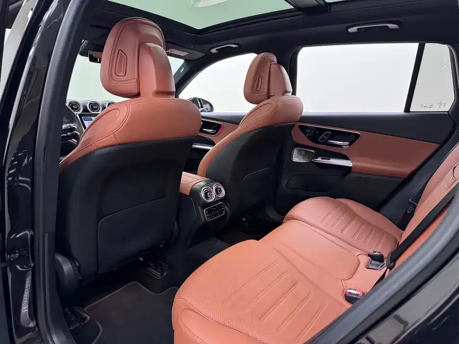 Mercedes-Benz GLC-Class Mercedes-Benz GLC 2024 GLC 300 L 4MATIC luxury 5-seater 2024 — миниатюра 5
