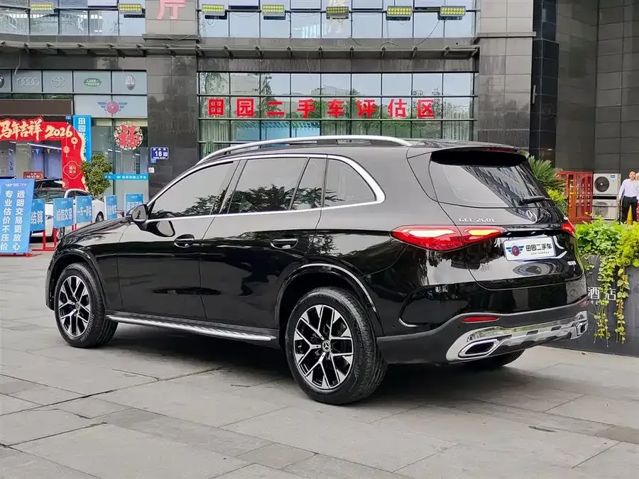 Mercedes-Benz GLC-Class Mercedes-Benz GLC 2024 GLC 260 L 4MATIC dynamic 5-seater 2024 — миниатюра 4