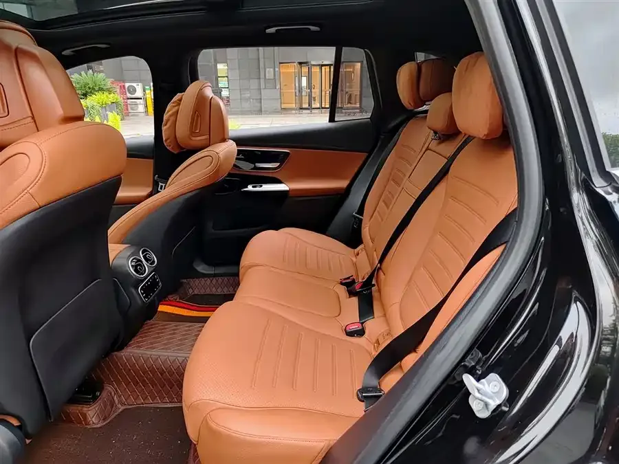 Mercedes-Benz GLC-Class Mercedes-Benz GLC 2024 GLC 260 L 4MATIC dynamic 5-seater 2024 — миниатюра 5
