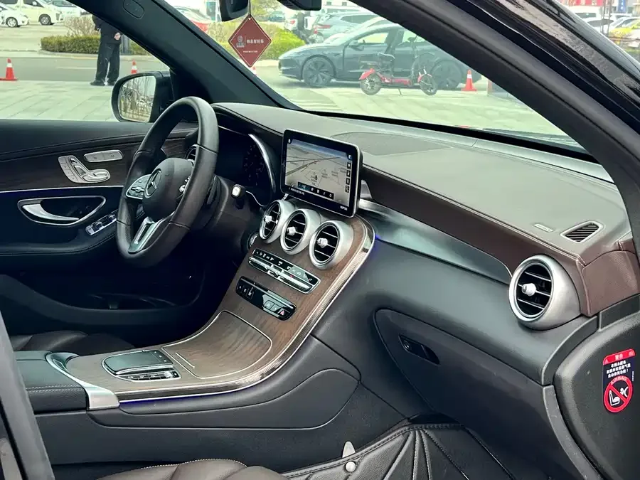 Mercedes-Benz GLC-Class Mercedes-Benz GLC 2022 facelift GLC 260 L 4MATIC Luxury 2023 — миниатюра 3