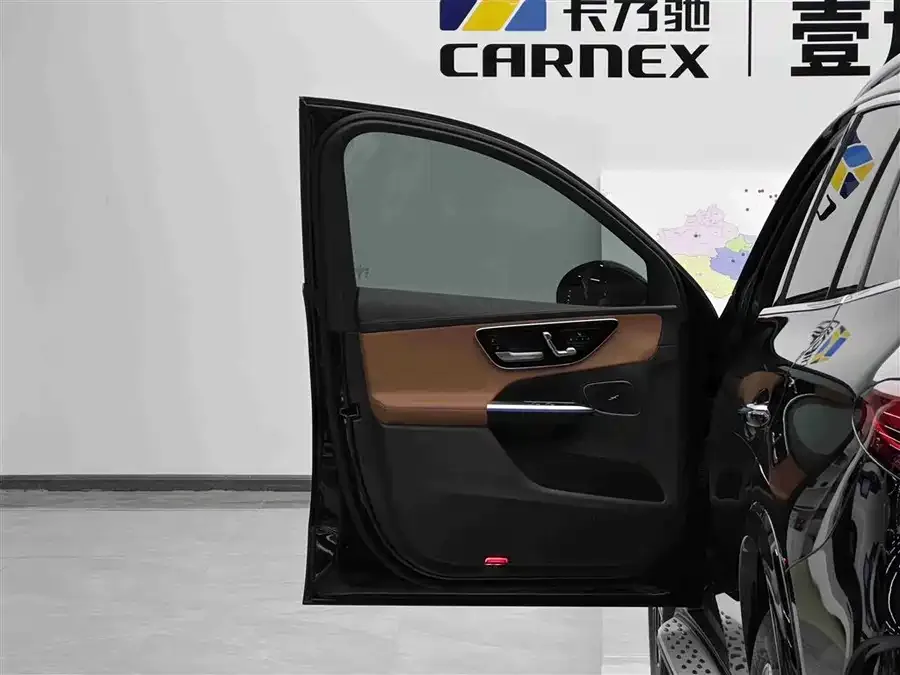 Mercedes-Benz GLC-Class Mercedes-Benz GLC 2024 GLC 260 L 4MATIC luxury 5-seater 2024 — миниатюра 2