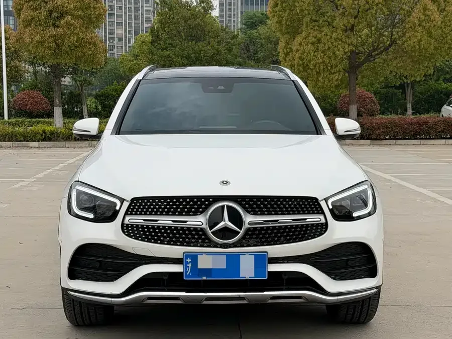 Mercedes-Benz GLC-Class 2023