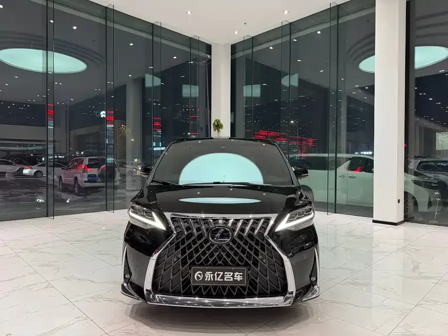 Lexus LM 2023