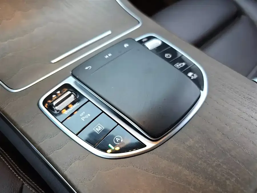 Mercedes-Benz GLC-Class Mercedes-Benz GLC 2022 facelift GLC 300 L 4MATIC Dynamic Collector's Edition 2022 — миниатюра 3
