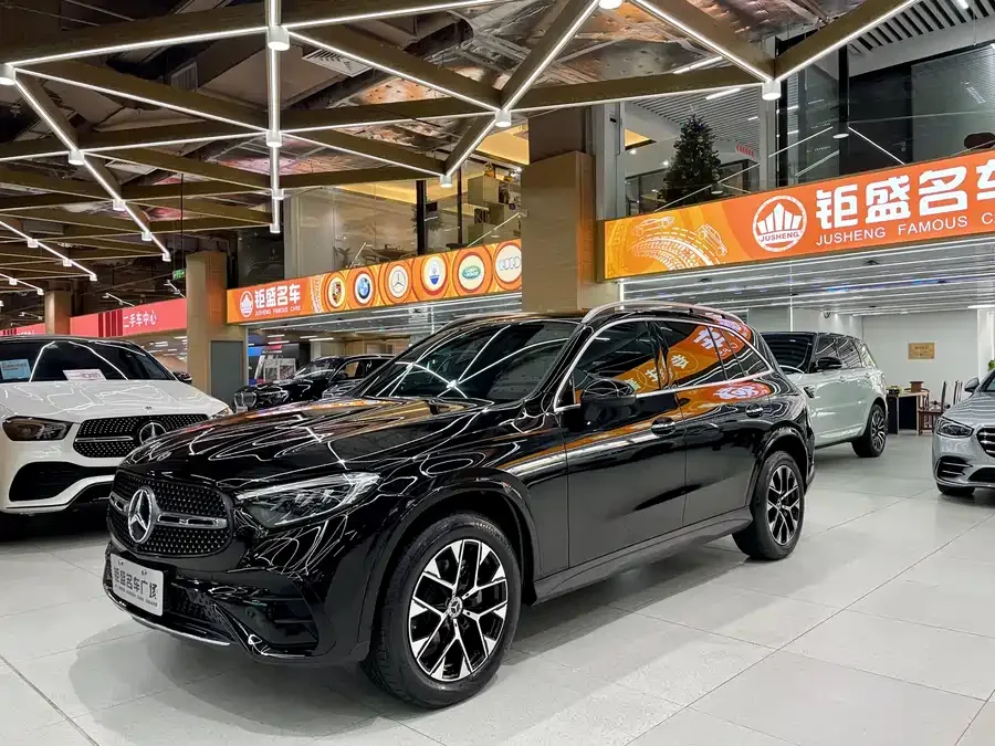 Mercedes-Benz GLC-Class 2023