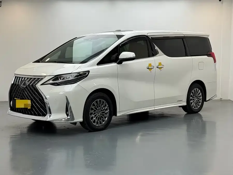 Lexus LM 2020 300h 7-seat Elegant Edition 2022 — фото 1, купить с доставкой в Москву