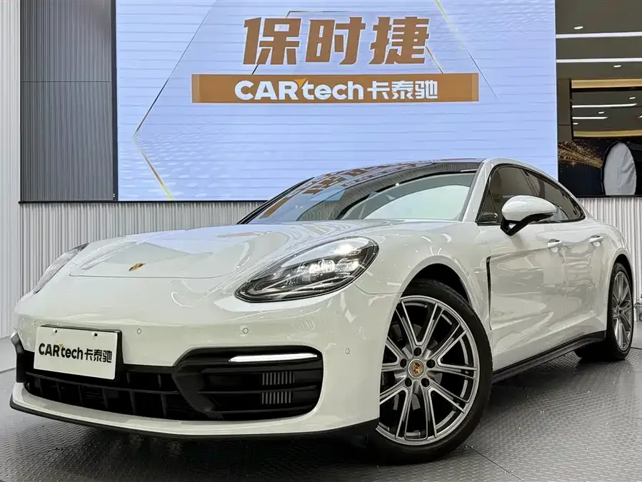 Porsche Panamera 2022