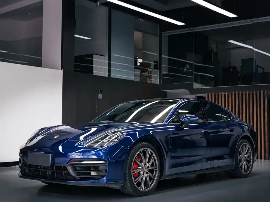 Porsche Panamera 2022