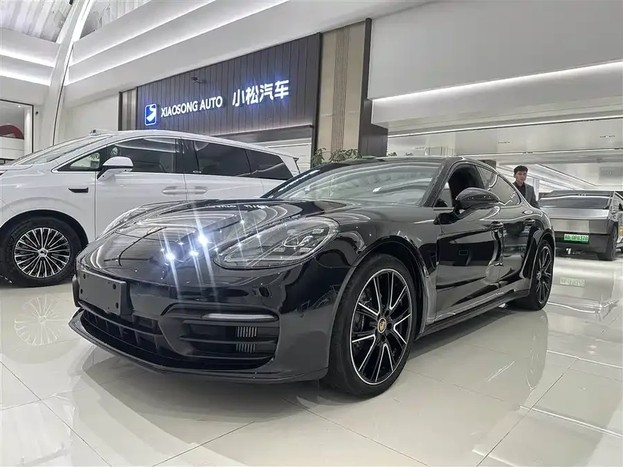 Porsche Panamera 2023