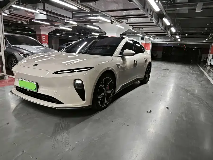 NIO ET5 2022