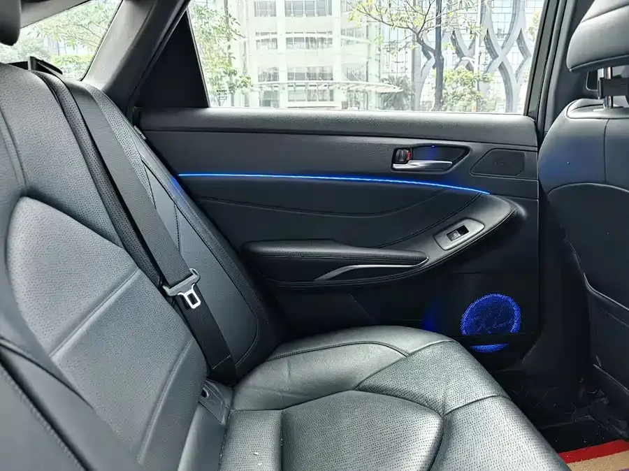 Toyota Avalon Asia Dragon 2022 2.0L Deluxe Edition 2022 — миниатюра 5