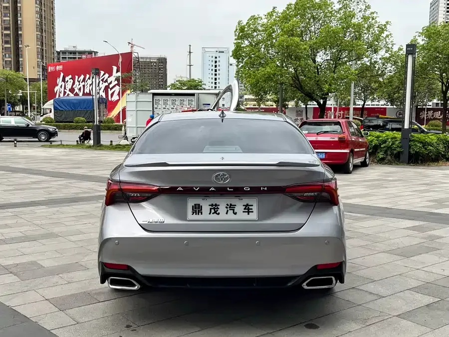 Toyota Avalon Asia Dragon 2022 2.5L Deluxe Edition 2022 — миниатюра 2