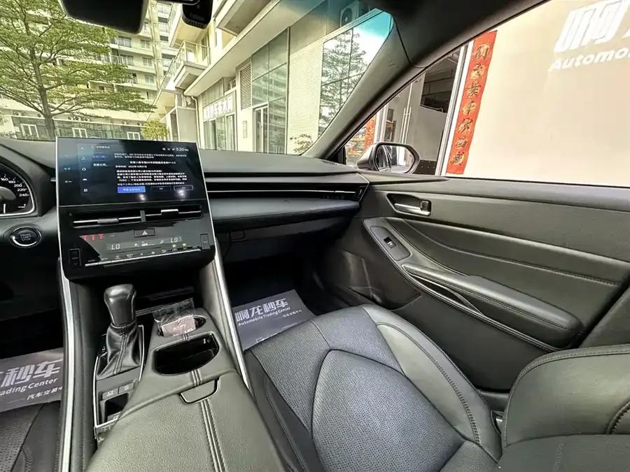 Toyota Avalon Avalon 2023 2.0L Luxury Edition 2023 — миниатюра 5