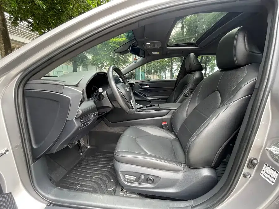 Toyota Avalon Avalon 2023 2.0L Luxury Edition 2023 — миниатюра 4