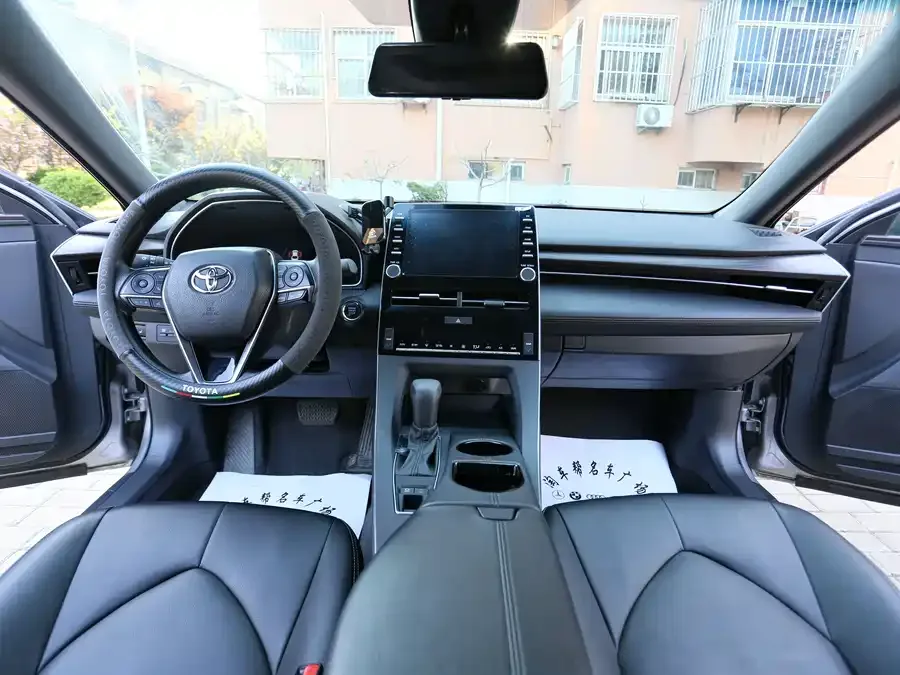 Toyota Avalon Asia Dragon 2019 2.0L Advanced Edition National VI 2022 — миниатюра 3
