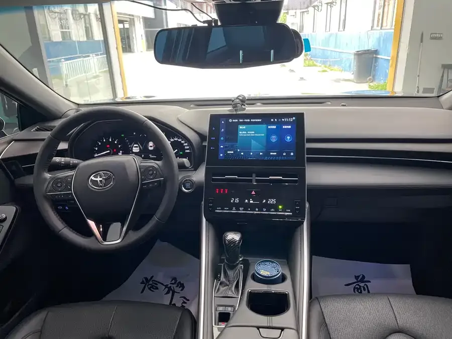 Toyota Avalon Avalon 2024 2.0L Luxury Edition 2024 — миниатюра 3