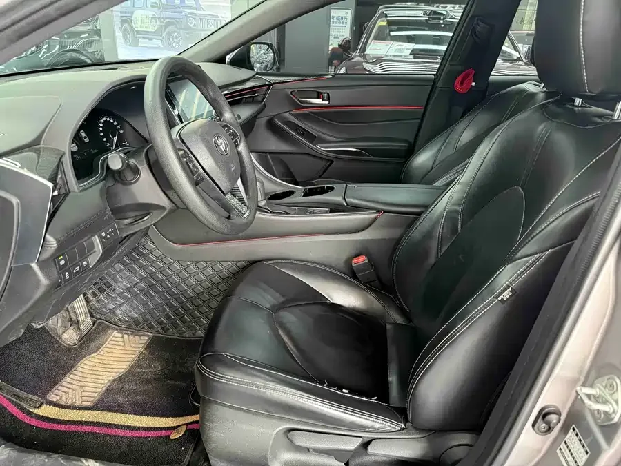 Toyota Avalon Asia Dragon 2022 2.0L Enterprising Edition 2022 — миниатюра 4