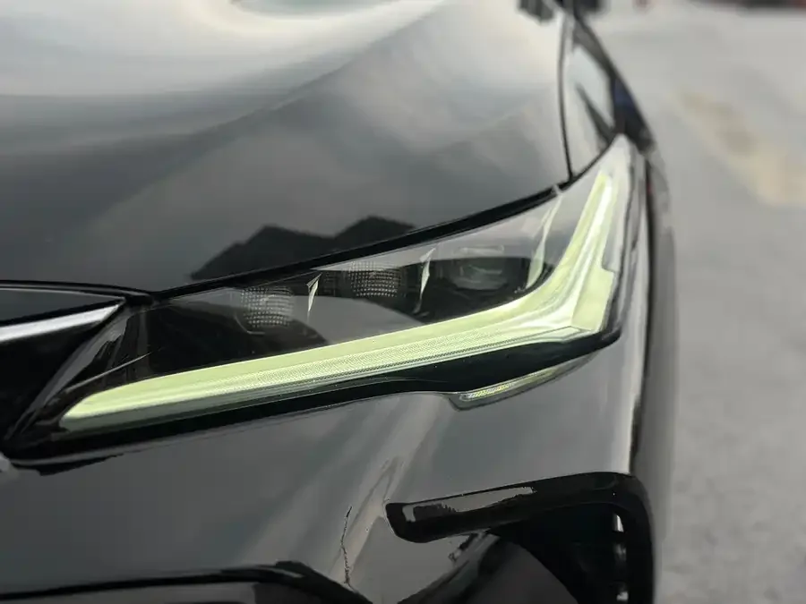 Toyota Avalon Asia Dragon 2022 2.5L Enterprising Edition 2023 — миниатюра 4