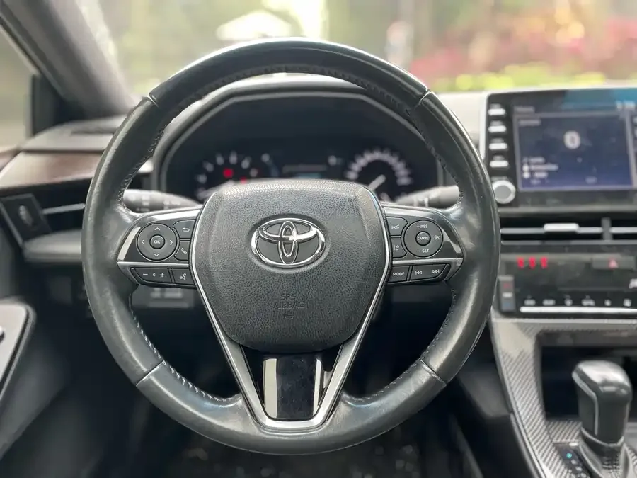Toyota Avalon Asia Dragon 2021 2.5L Deluxe Edition 2022 — миниатюра 5