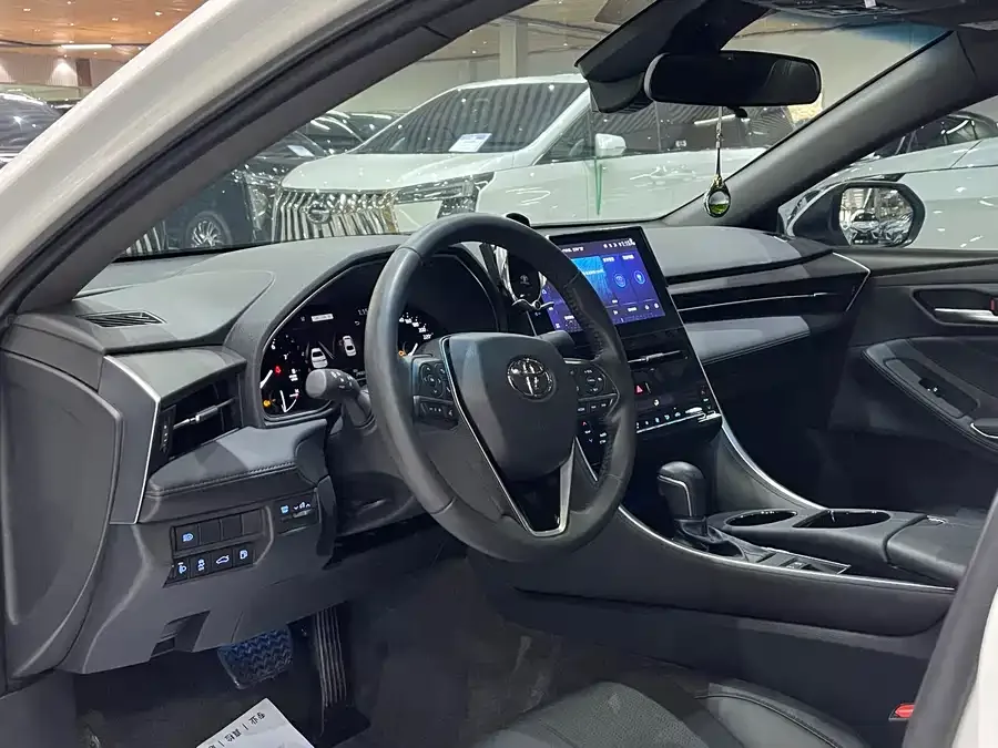 Toyota Avalon Asia Dragon 2022 2.0L Deluxe Edition 2022 — миниатюра 5
