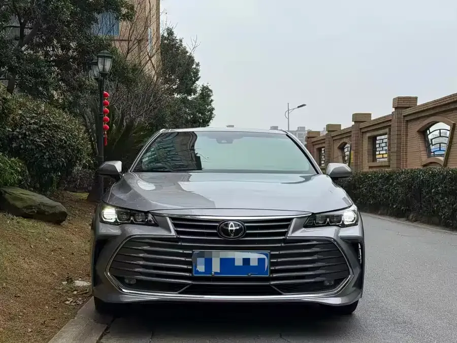 Toyota Avalon 2022