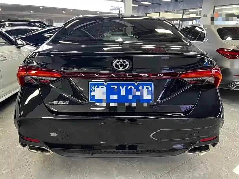 Toyota Avalon Asia Dragon 2022 2.0L Enterprising Edition 2023 — миниатюра 5