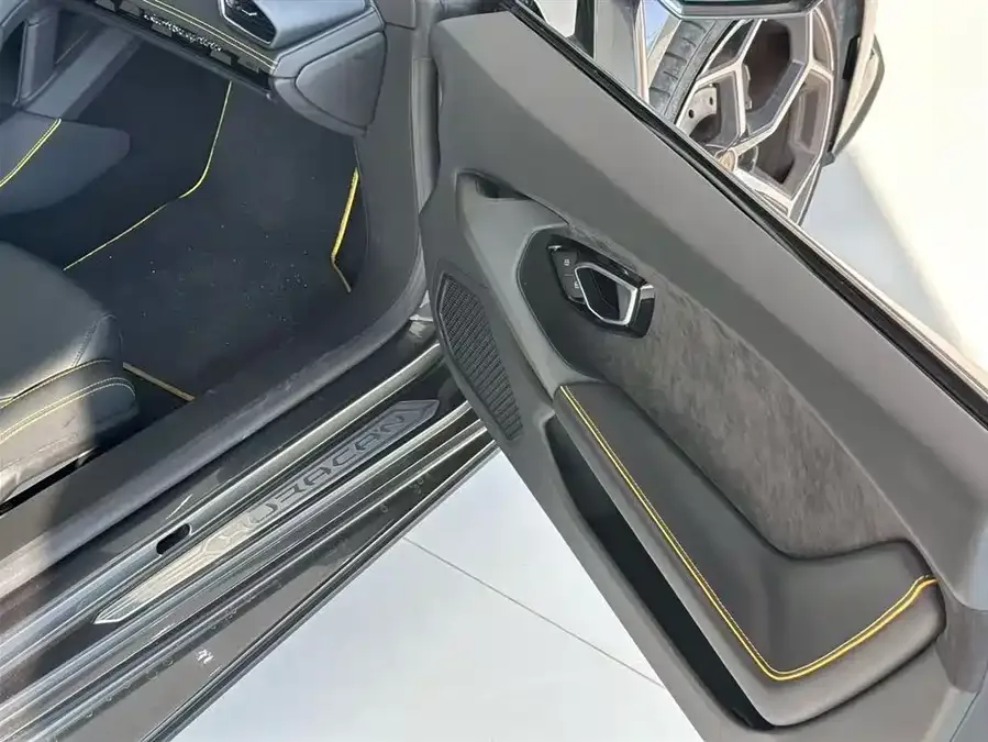 Lamborghini Huracn 2020 Huracn EVO RWD 2022 — миниатюра 3
