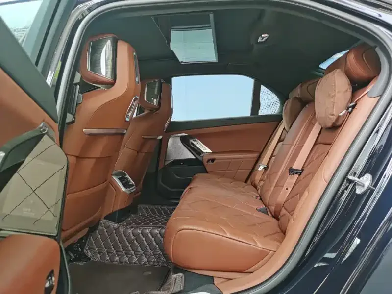 BMW 7 Series BMW 7 Series 2023 740Li Exclusive M Sport Package 2023 — миниатюра 4