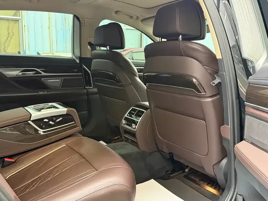 BMW 7 Series BMW 7 Series 2021 730Li Luxury Package 2022 — миниатюра 2