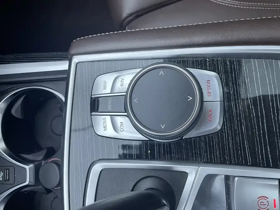 BMW 7 Series BMW 7 Series 2021 730Li M Sport Package 2022 — миниатюра 4