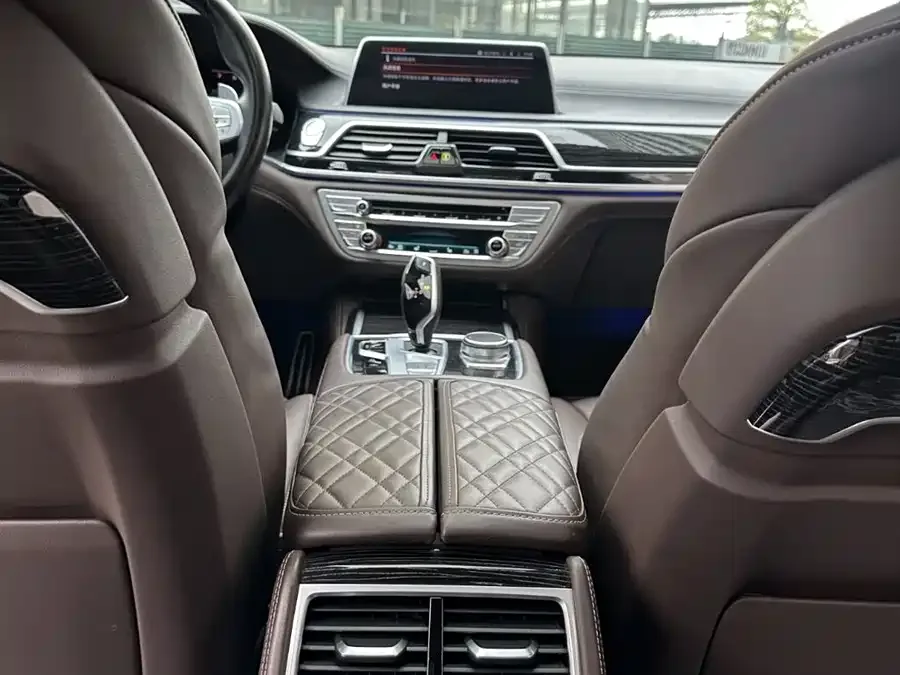 BMW 7 Series BMW 7 Series 2021 730Li M Sport Package 2022 — миниатюра 3