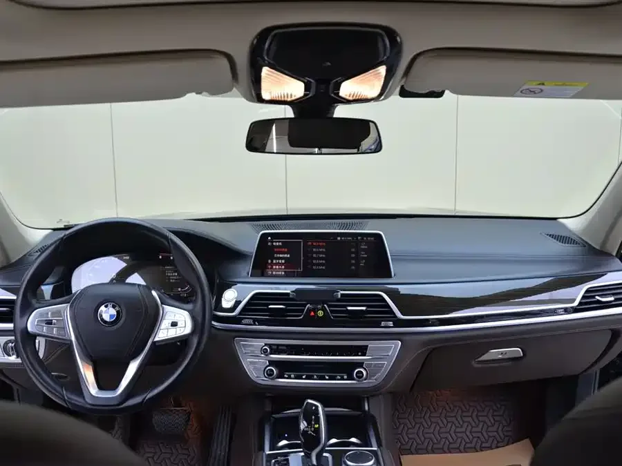 BMW 7 Series BMW 7 Series 2021 730Li Luxury Package 2022 — миниатюра 5