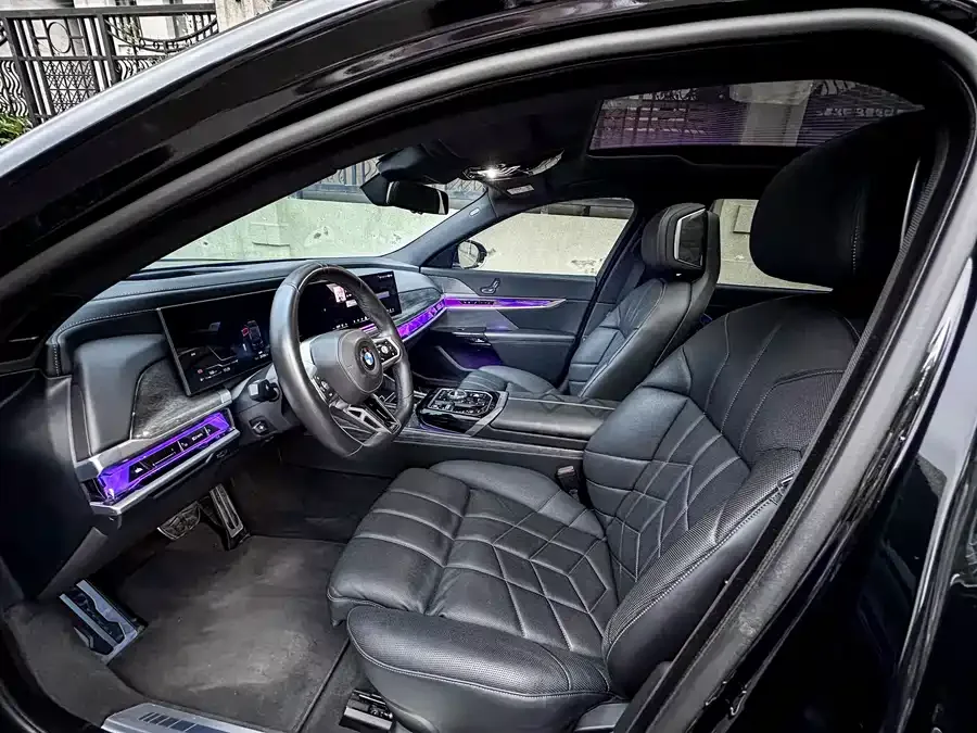 BMW 7 Series BMW 7 Series 2023 740Li Exclusive M Sport Package 2023 — миниатюра 3